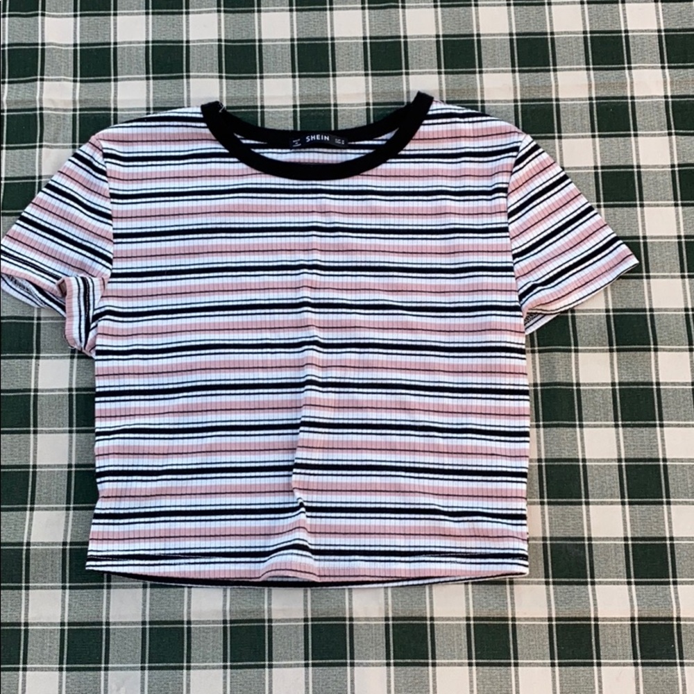 Cute cropped t
